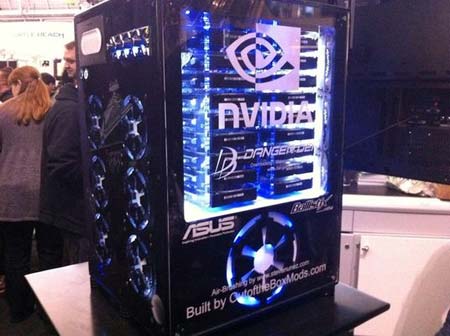 Стенд Nvidia на PAX 2011 Стенд Nvidia на PAX 2011